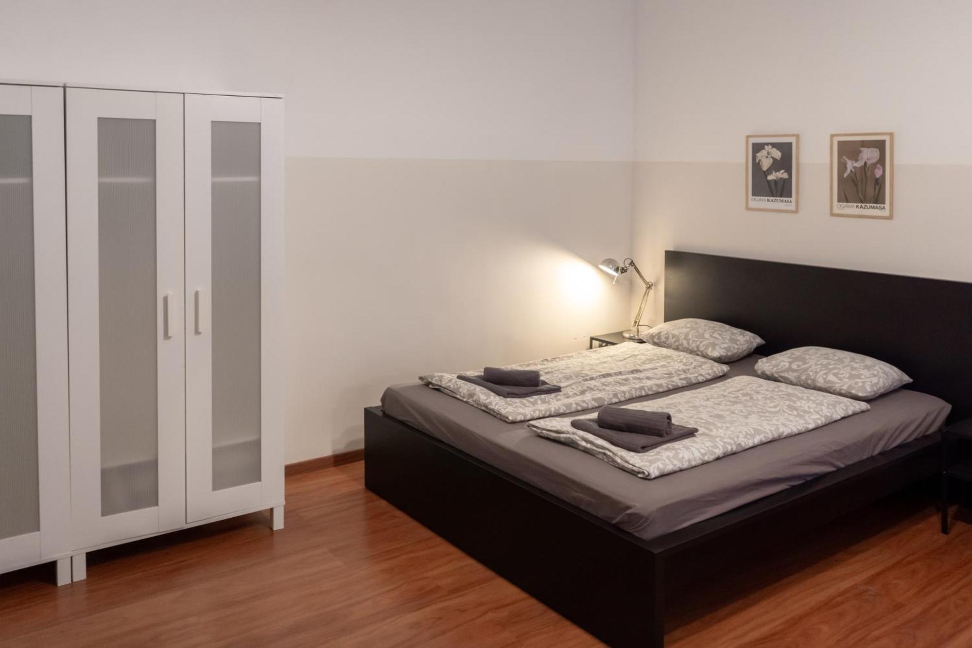 Cozy Apartment In Akacfa Street Budapest Exterior foto